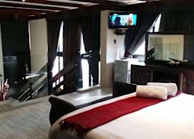 Waterfalls Boutique Hotel 4