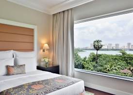Marriott Executive Apartment - Lakeside Chalet, Mumbai 4