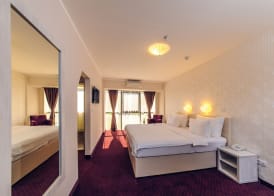 Philia Hotel 3