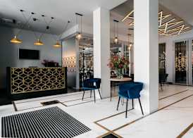 Hotel Apis 2