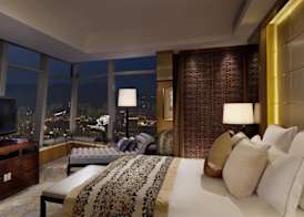 The Ritz-Carlton, Hong Kong 5