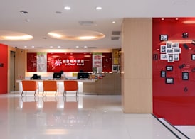 i-Deal Hotel 4