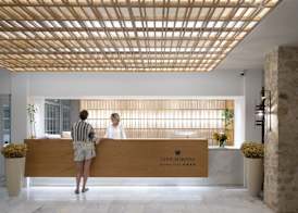 Atrium Hotel 3