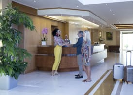 Thalassa Beach Resort & Spa (Adults Only) 3
