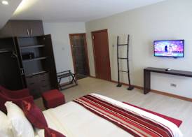 The Zehneria Hotel 4