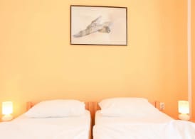 Pigeon Square Rooms 5