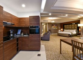 Best Plaza West Bay 2