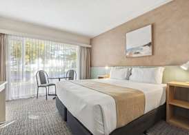 Econo Lodge Dockside Glenelg 2