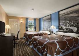 Super 8 by Wyndham Henryetta 5