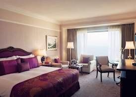 Taj Lands End 5
