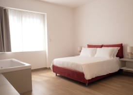 Monumental Luxury Rooms 4