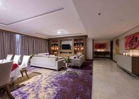 Ramada by Wyndham Continental Jeddah 2