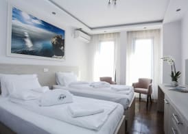 Arka Budva 4