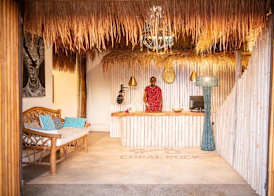Salt & Coral Hotel and Restaurant 3
