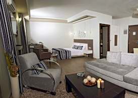 Maison Hotel 3