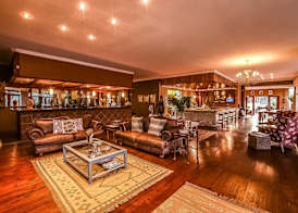 Bambuu Lakeside Lodge 3