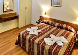 Hotel Hispano 4