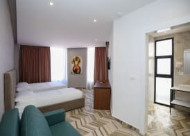 SEA & SUN APARTMENT 4