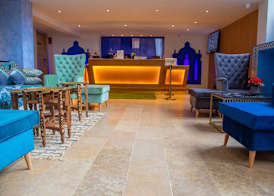 VANCII HOTEL 4
