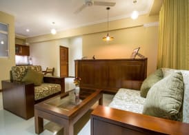 Ceyloni City Hotel 5
