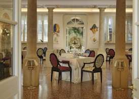 Byblos Art Hotel Villa Amistà 4