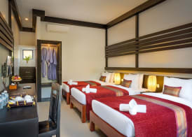 Reveal Courtyard in Reveal Angkor 4