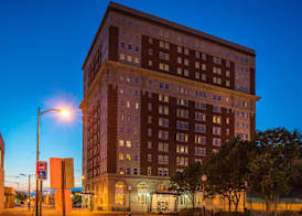 DoubleTree by Hilton Utica 3
