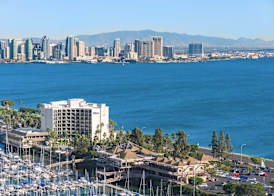 Hilton San Diego Airport/Harbor Island 4