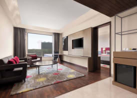 Ramada Plaza by Wyndham Lucknow 5