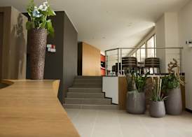 Red's Redaelli Hotel 3