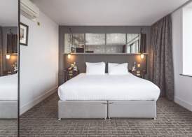 Titanic Hotel Belfast 5