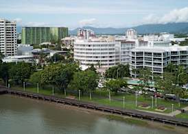 DoubleTree by Hilton Cairns 4
