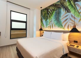 Sea Avenue Hotel 5