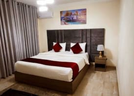 Golden Plaza Hotel 3