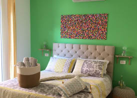 Intra Rooms 2