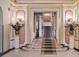Grand Hotel 3