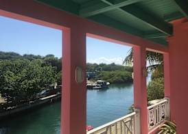 Mamacitas Guest House 2