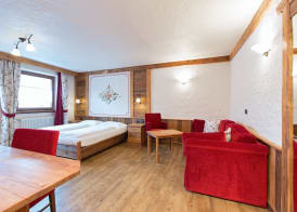 Hotel Crosal 3