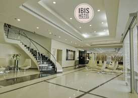 ibis Muscat 2