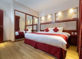 Al Liwan Suites Rawdat Al Khail 4