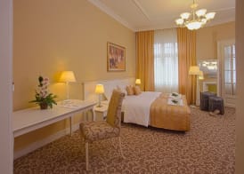 Booking Rooms 5