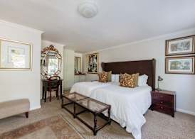 Maison Chablis Guest House 4