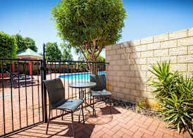 Country Comfort Perth 3