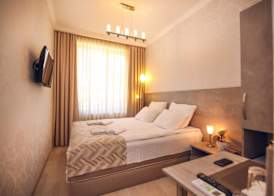 Hotel Kera 5