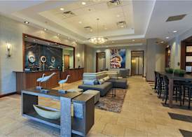 DoubleTree by Hilton Bay City - Riverfront 5