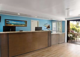 Days Inn by Wyndham Maui Oceanfront 2