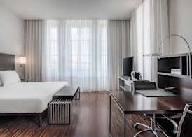 AC Hotel Torino by Marriott 3