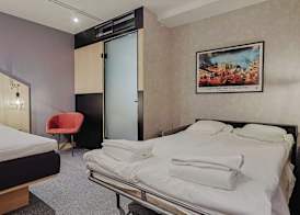 Hotel With Urban Deli 5