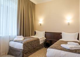 Royal Plus Hotel 4