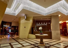 Central Plaza Hotel 2